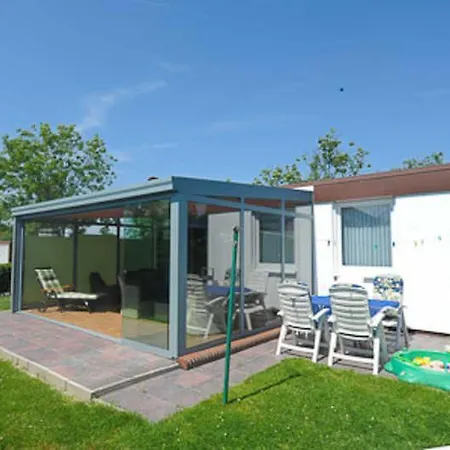 Ferienhaeuser Nordseewelle * 贝塞尔